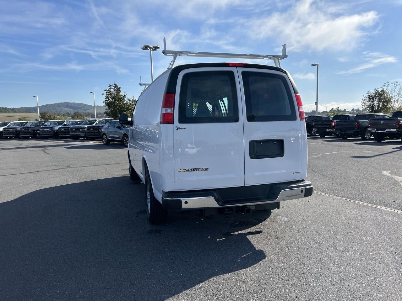 2025 Chevrolet Express Cargo 2500 WT