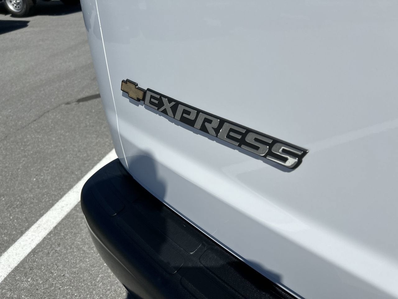 2026 Chevrolet Express Cargo 1WT