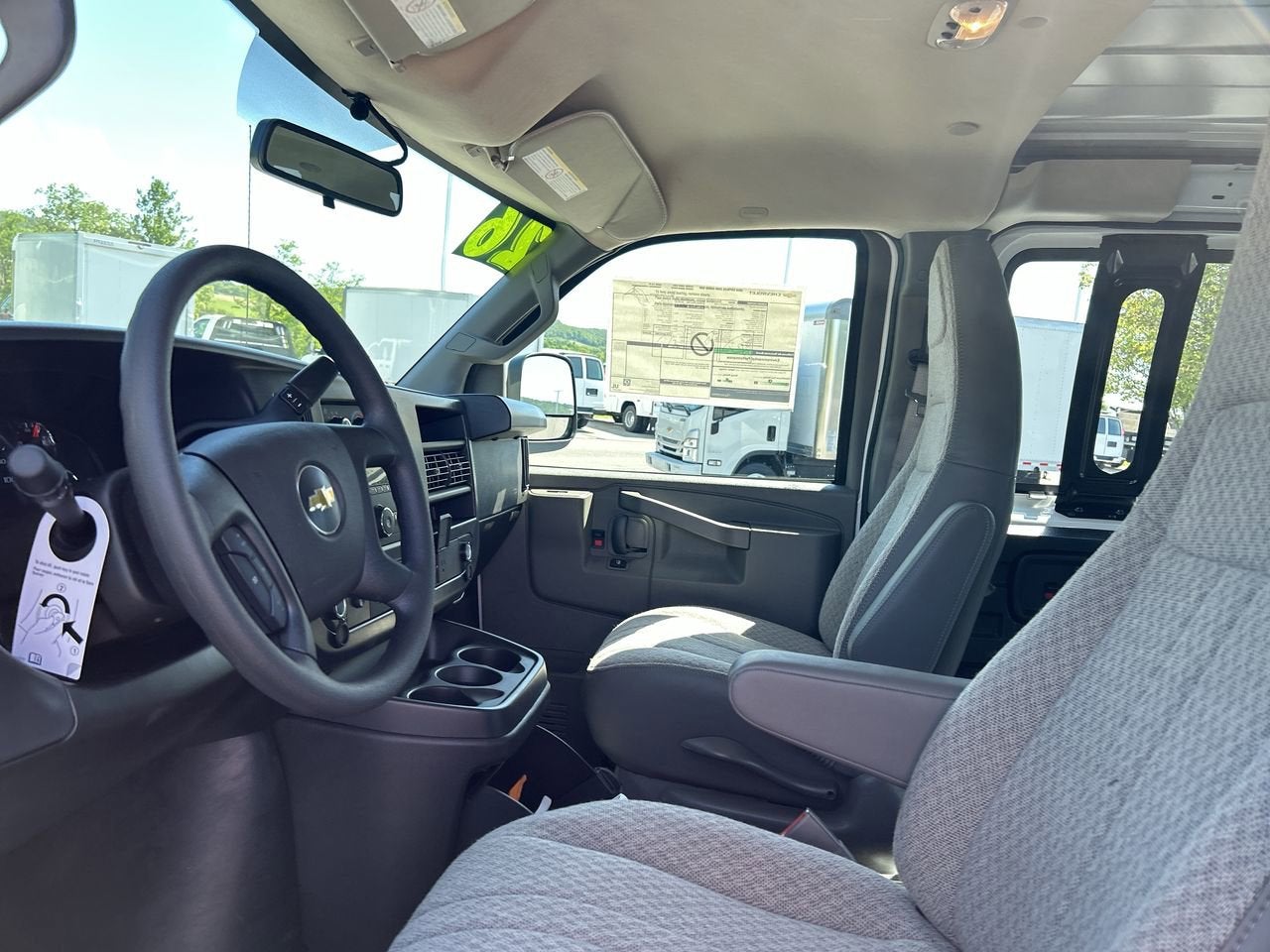 2026 Chevrolet Express Cargo 1WT