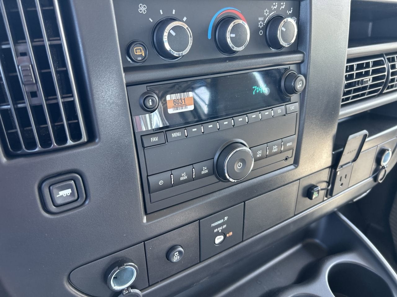 2026 Chevrolet Express Cargo 1WT