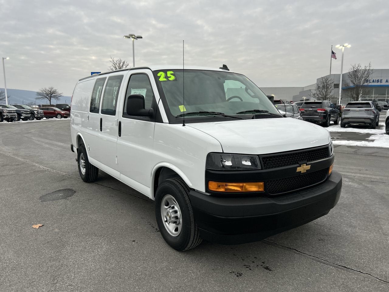 2025 Chevrolet Express Cargo 2500 WT
