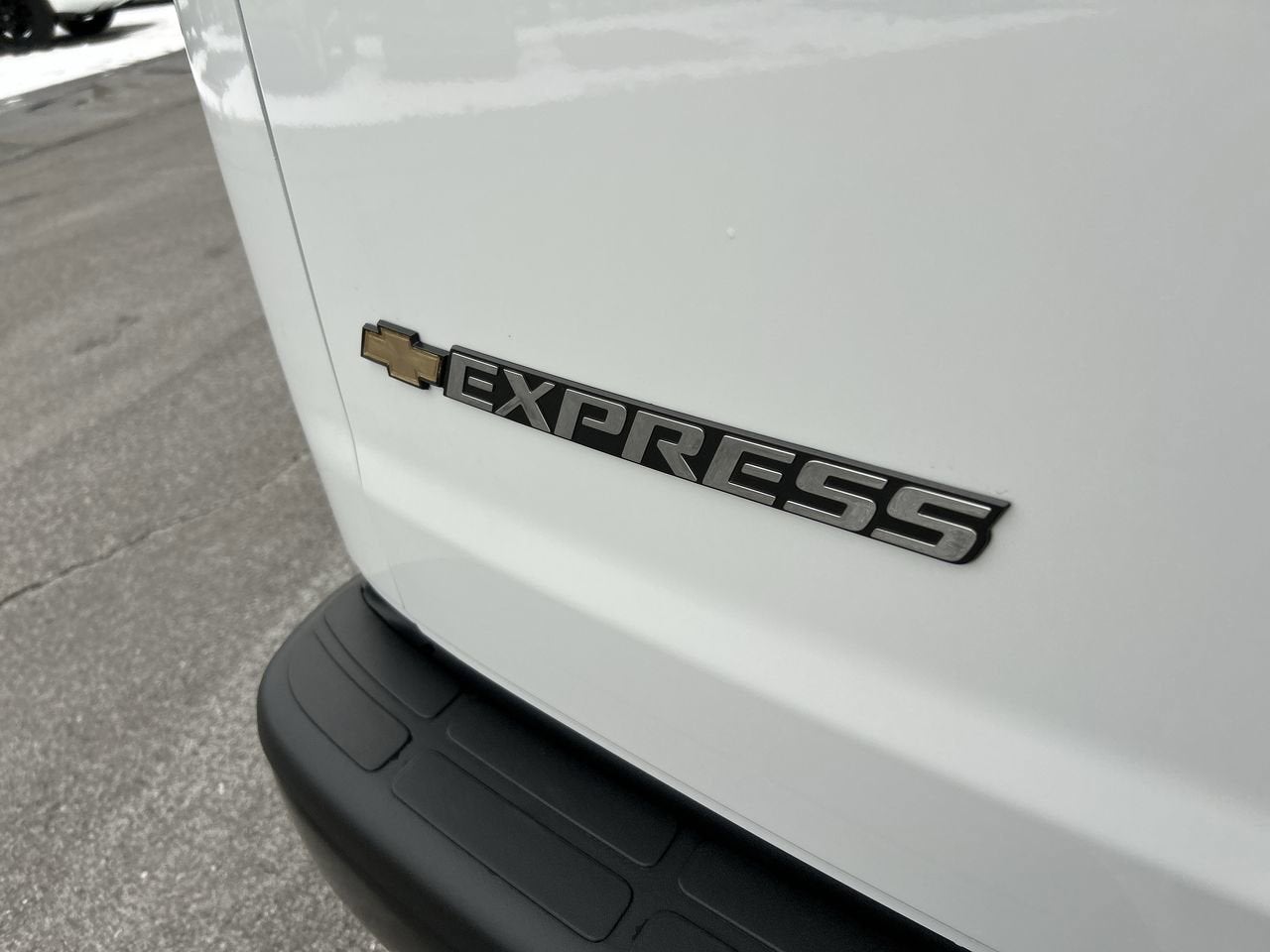 2025 Chevrolet Express Cargo 2500 WT