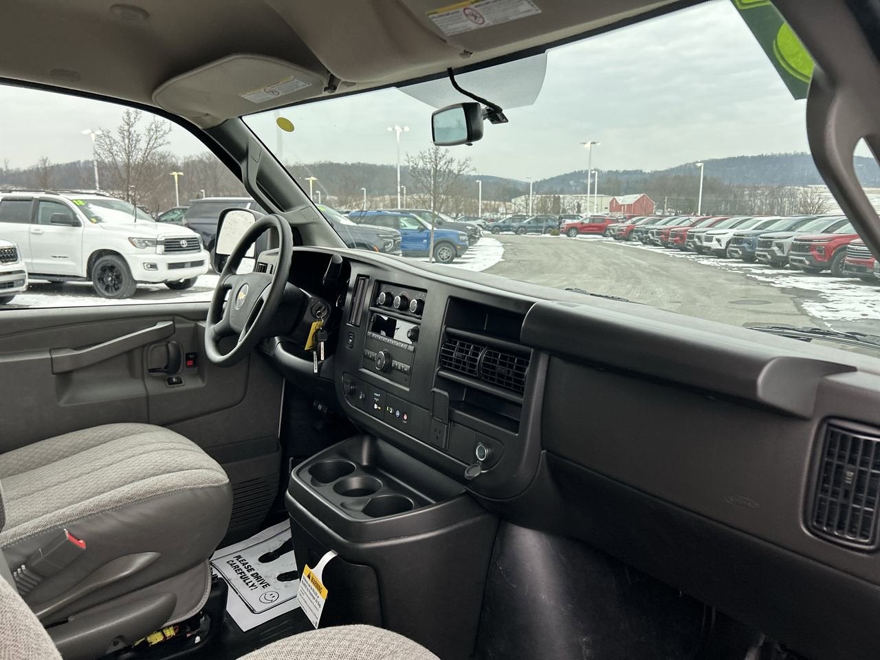 2025 Chevrolet Express Cargo 2500 WT