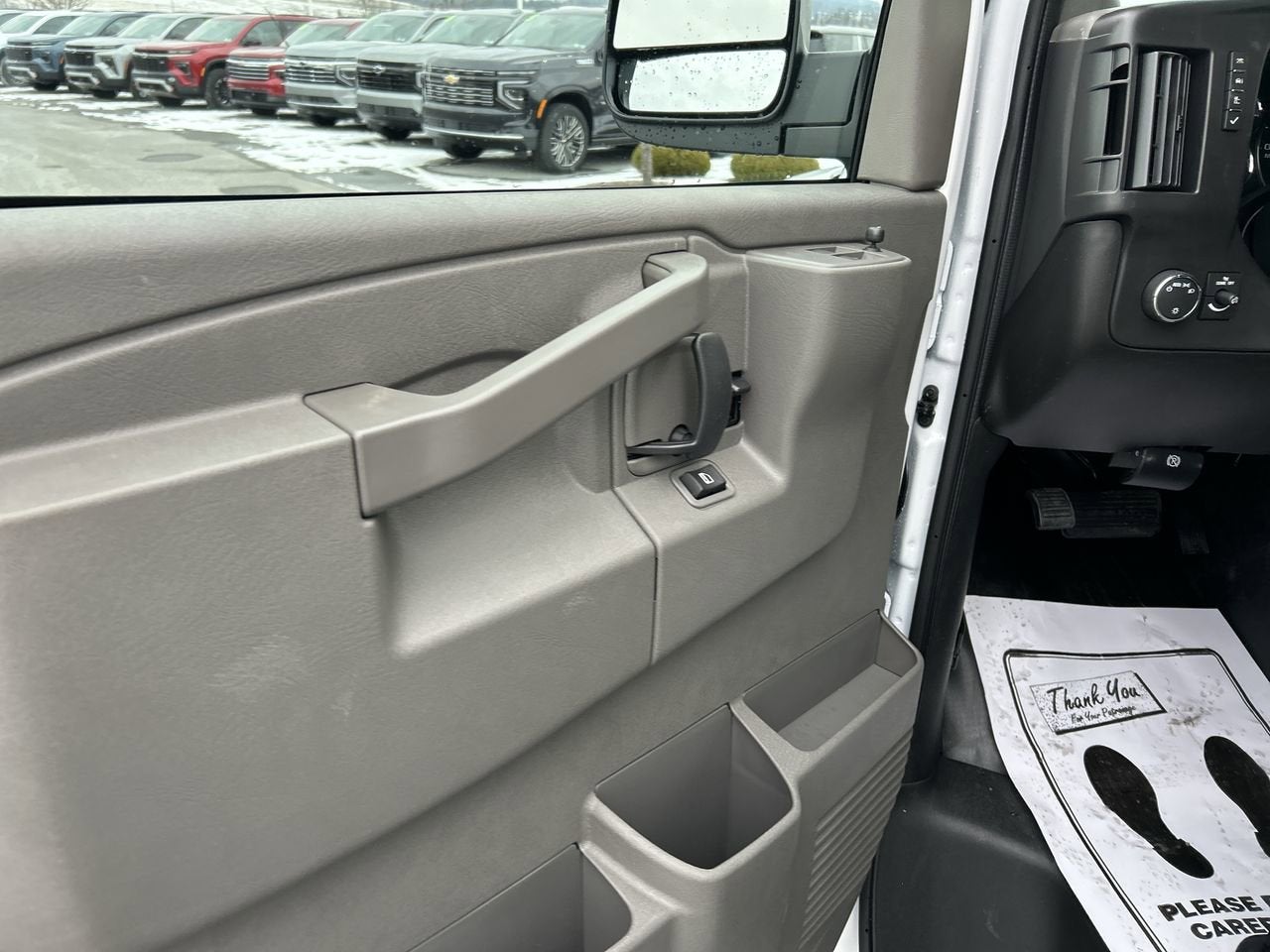 2025 Chevrolet Express Cargo 2500 WT