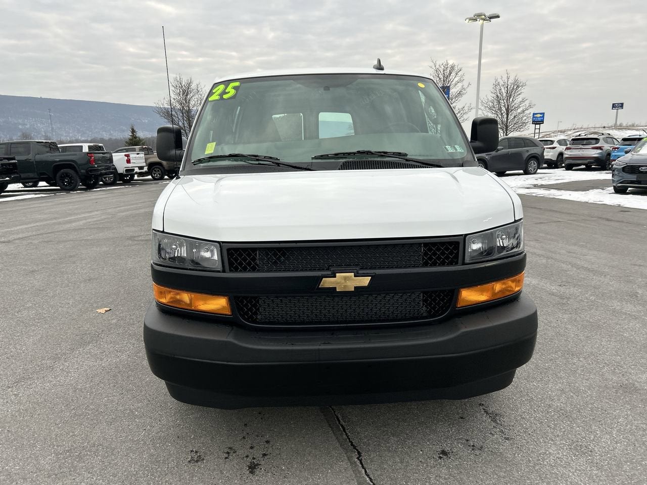2025 Chevrolet Express Cargo 2500 WT