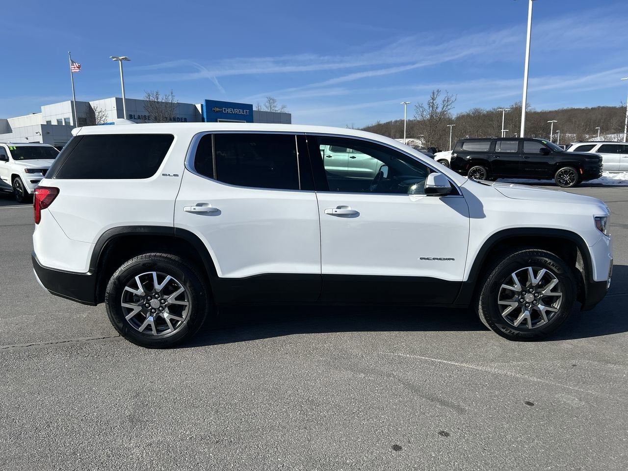 2023 GMC Acadia SLE