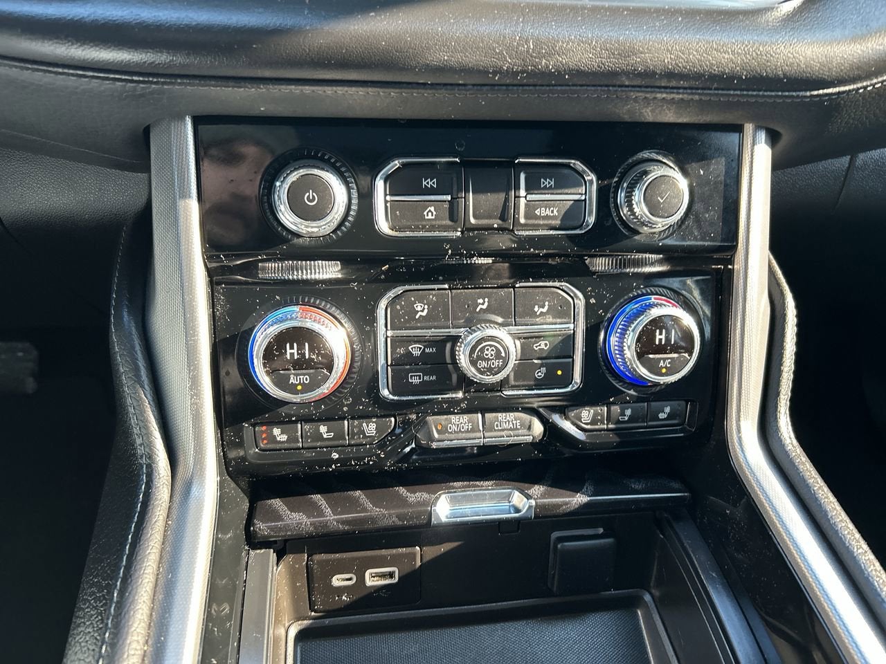 2024 GMC Yukon XL Denali