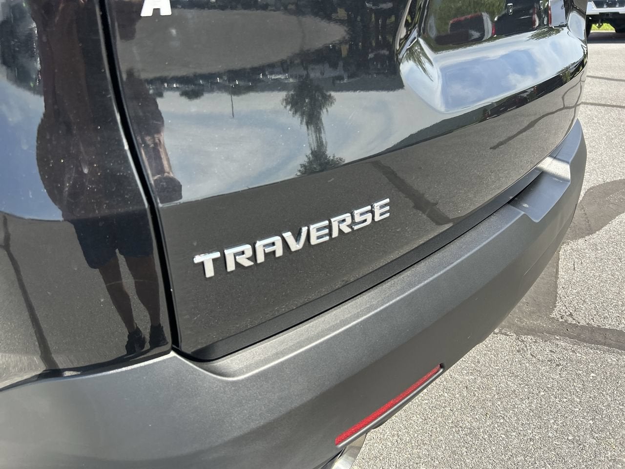 2023 Chevrolet Traverse LT Cloth