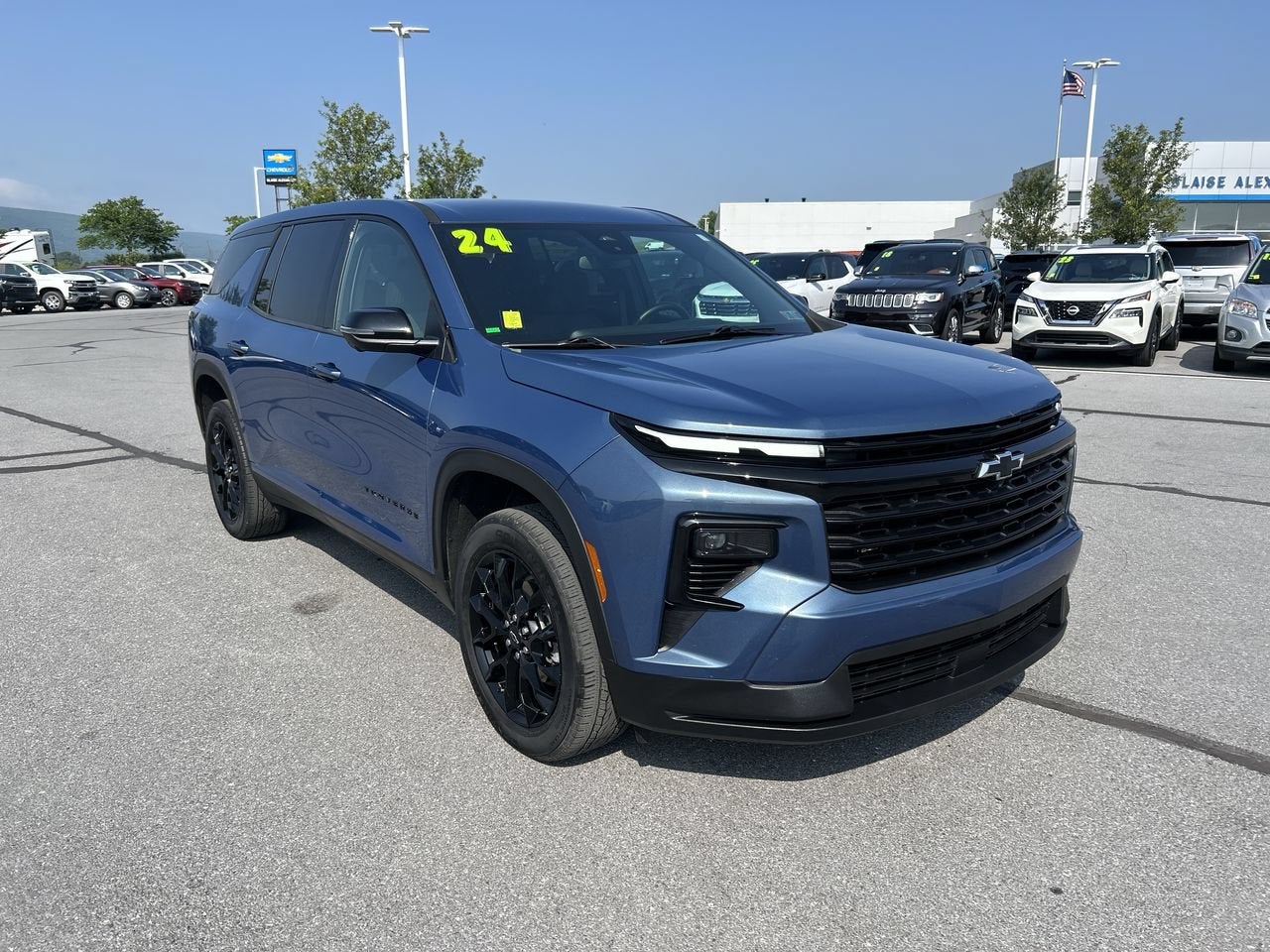 2024 Chevrolet Traverse AWD LS's photo