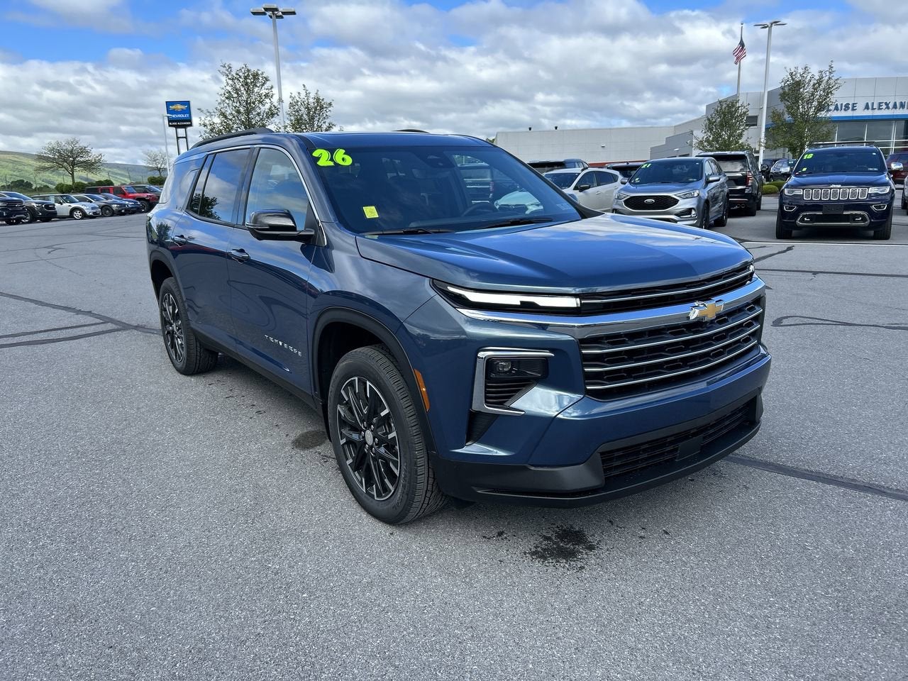 2026 Chevrolet Traverse LT