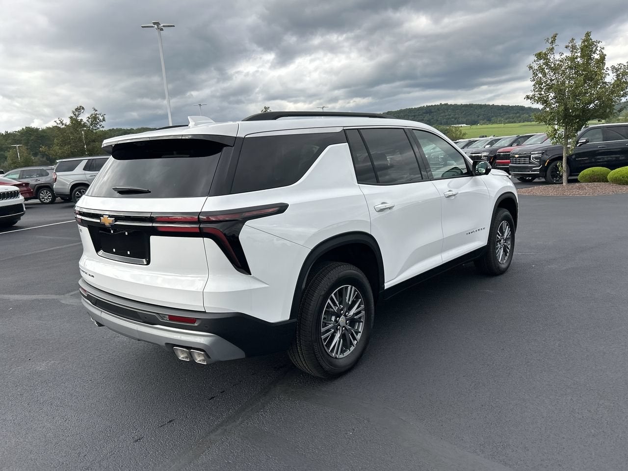 2027 Chevrolet Traverse LT