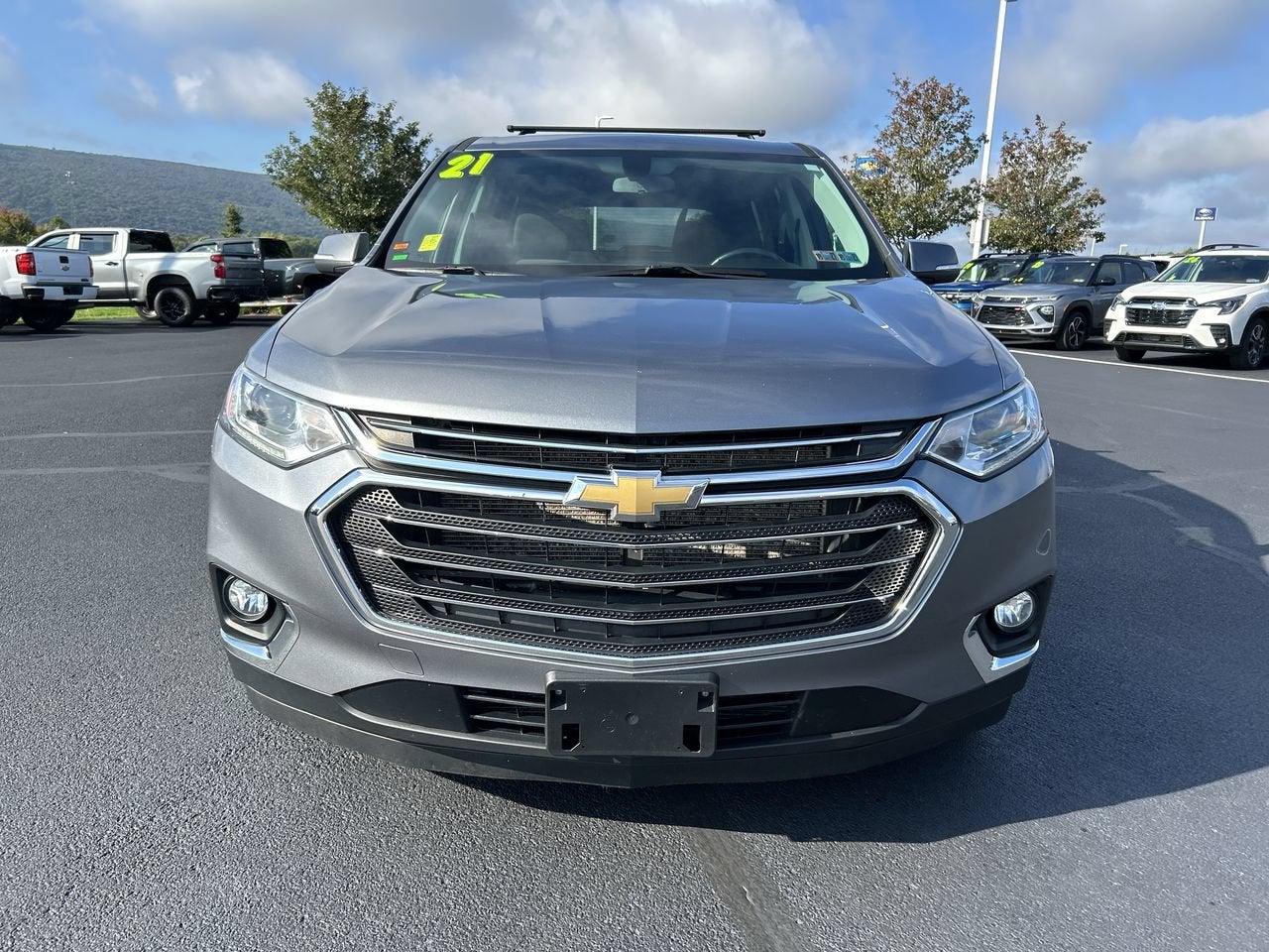 2021 Chevrolet Traverse LT Cloth