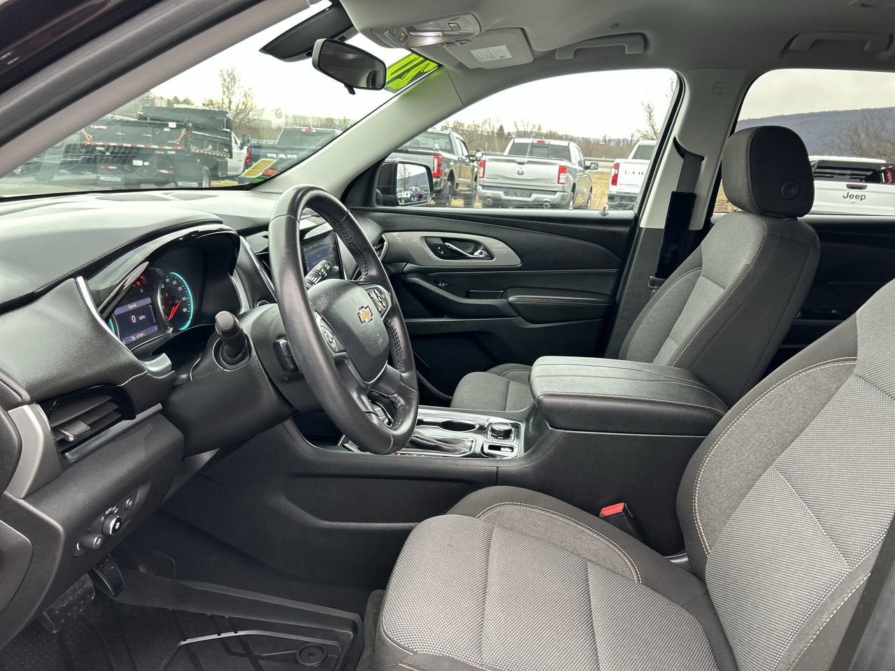 2020 Chevrolet Traverse LT Cloth