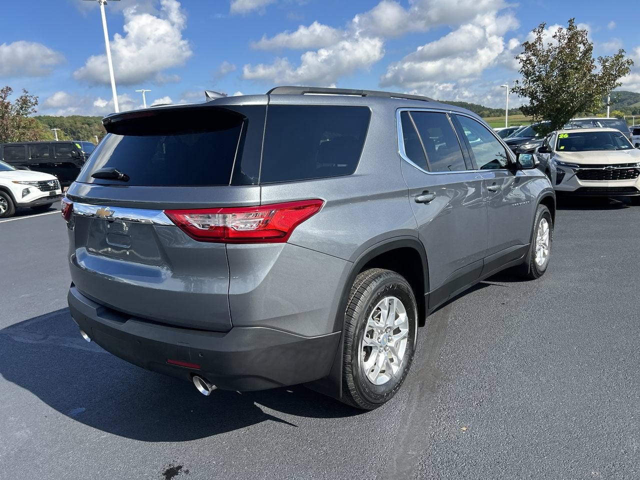 2021 Chevrolet Traverse LT Leather