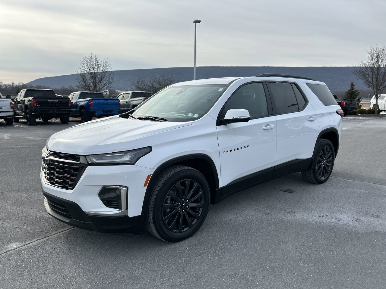 2023 Chevrolet Traverse RS