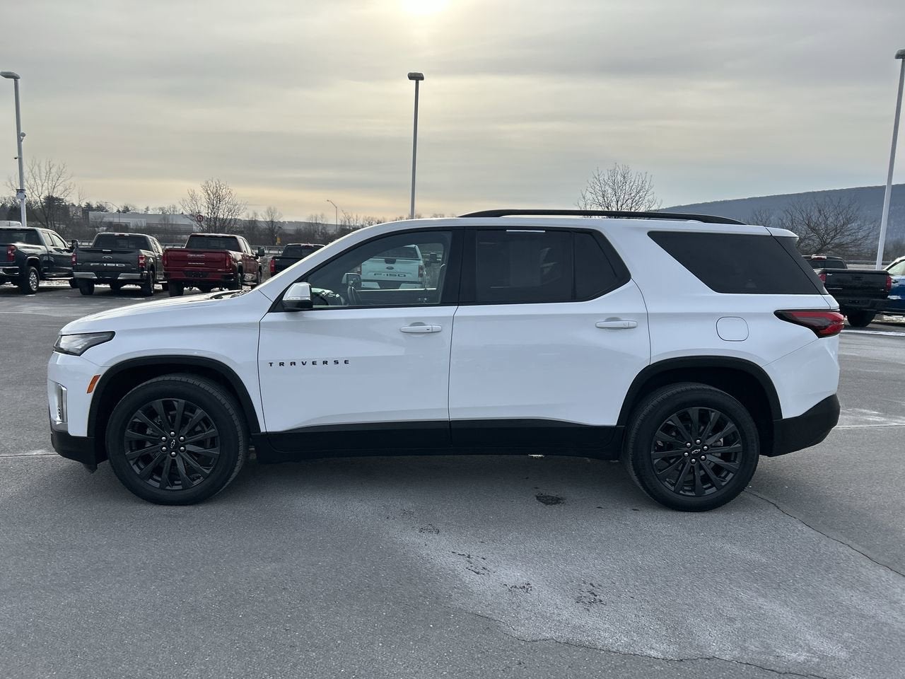 2023 Chevrolet Traverse RS