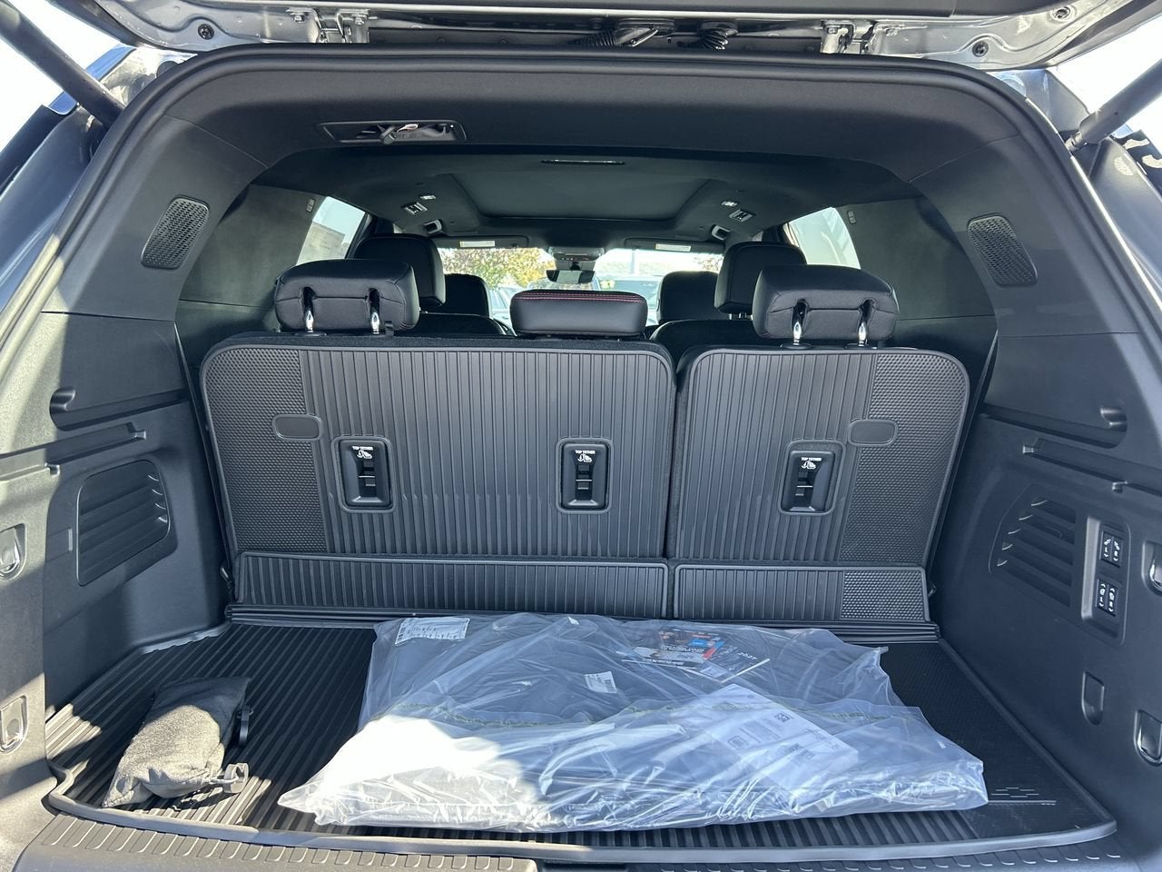2027 Chevrolet Traverse RS