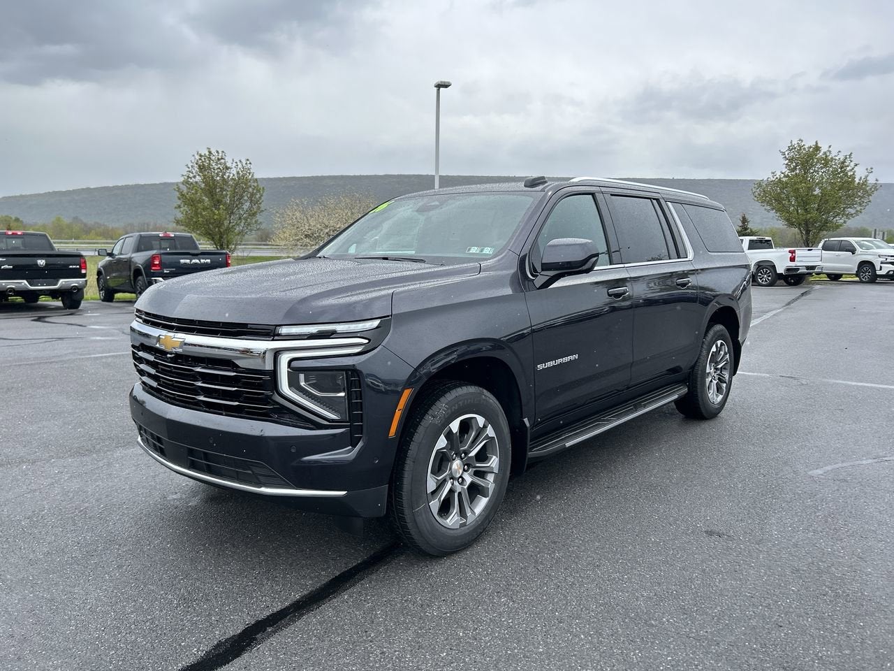2026 Chevrolet Suburban LS