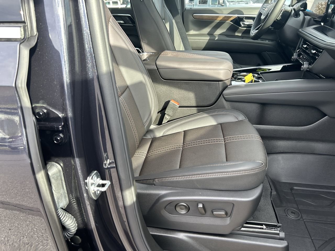 2025 Chevrolet Suburban High Country