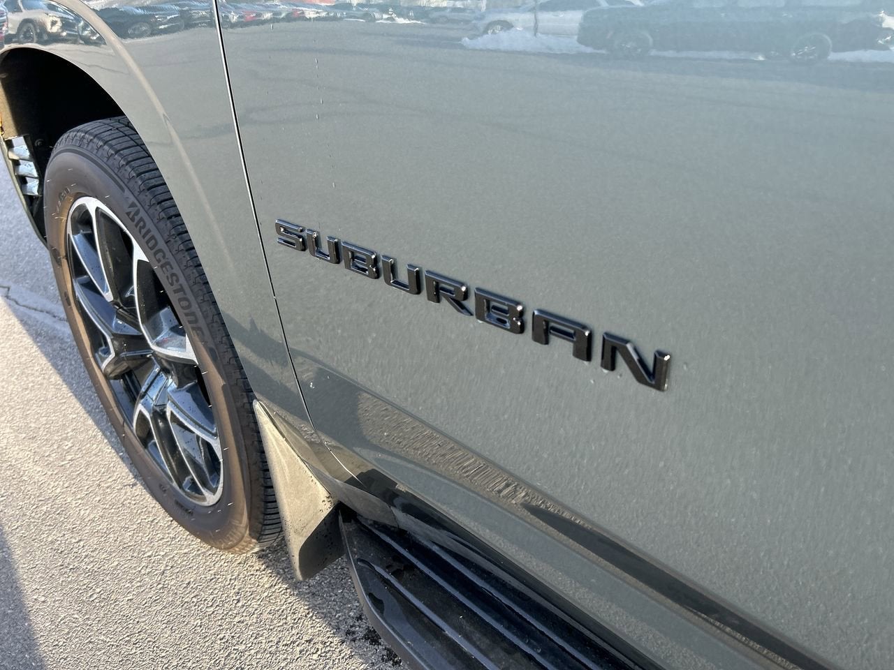 2023 Chevrolet Suburban RST