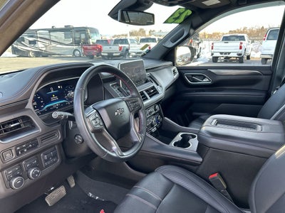 2023 Chevrolet Suburban RST