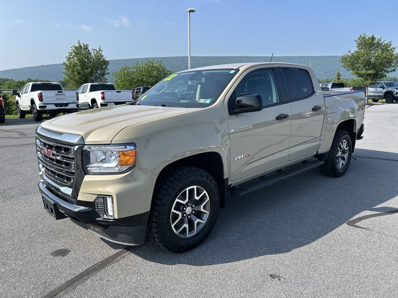2022 GMC Canyon AT4 - Leather