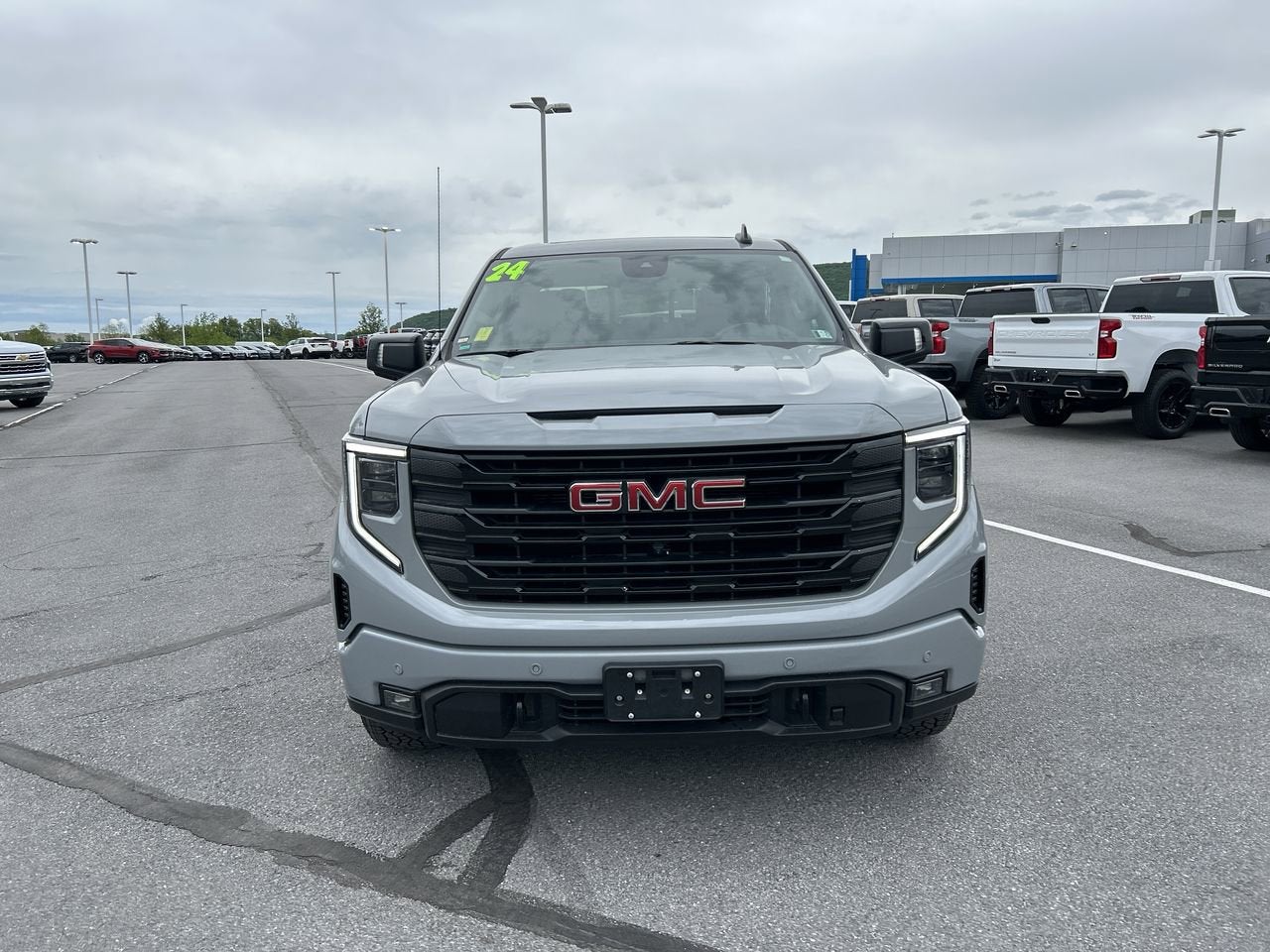 2024 GMC Sierra 1500 Elevation