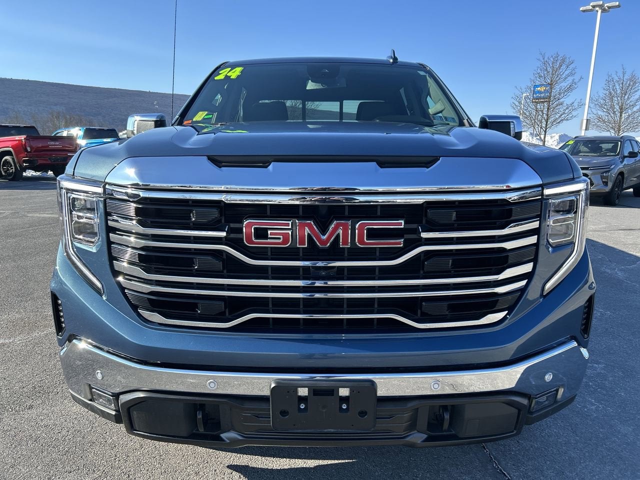 2024 GMC Sierra 1500 SLT