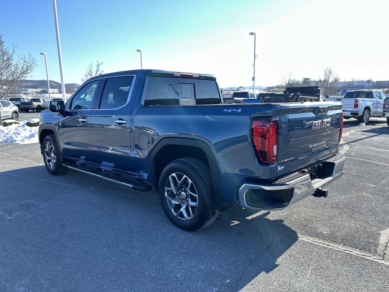 2024 GMC Sierra 1500 SLT