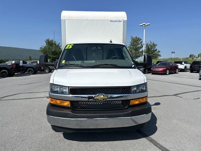 2025 Chevrolet Express Cutaway 3500 1WT