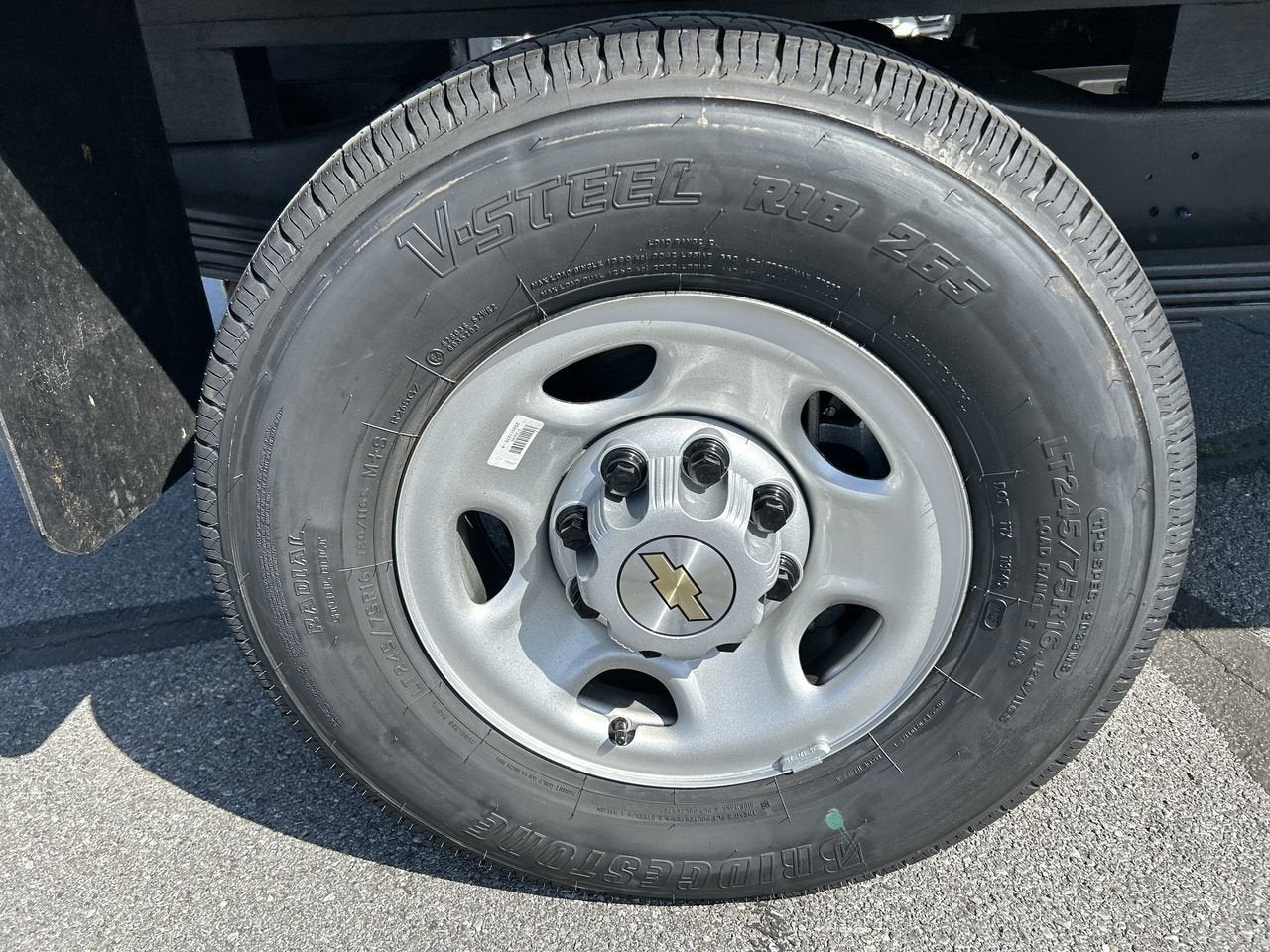 2025 Chevrolet Express Cutaway 3500 1WT