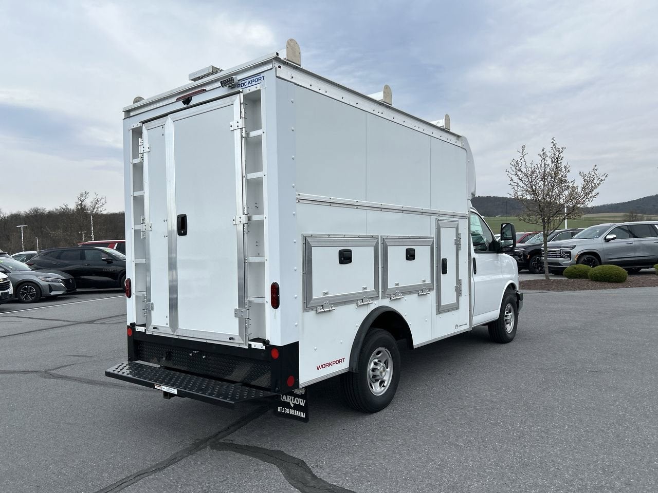 2025 Chevrolet Express Cutaway 3500 1WT