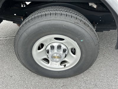 2025 Chevrolet Express Cutaway 3500 1WT