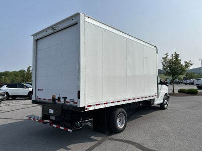 2025 Chevrolet Express Cutaway 3500 1WT
