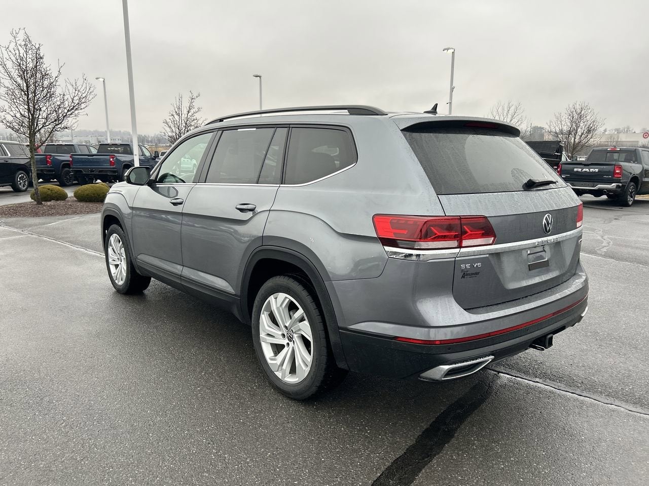 2022 Volkswagen Atlas 3.6L V6 SE w/Technology
