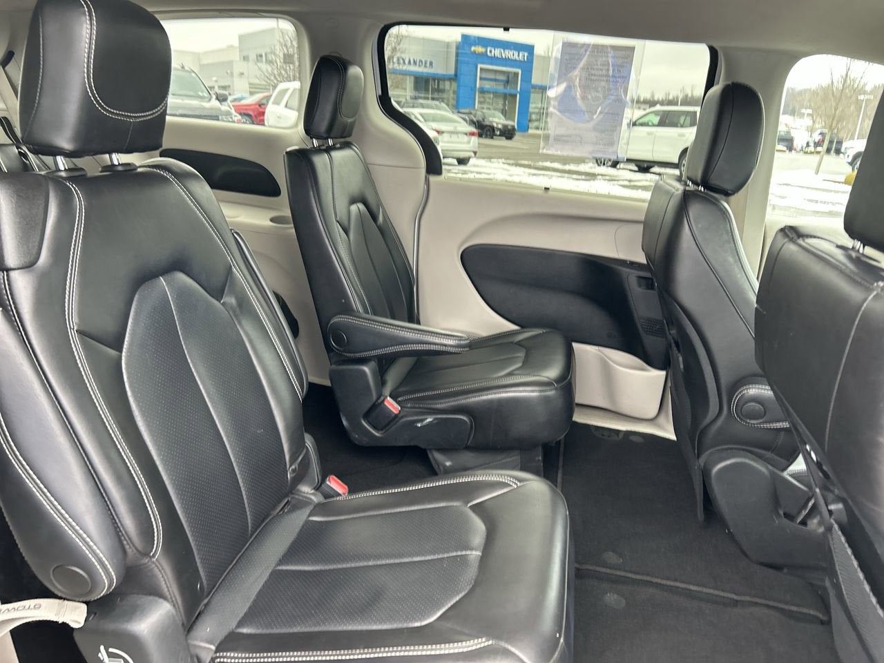 2023 Chrysler Pacifica Touring L