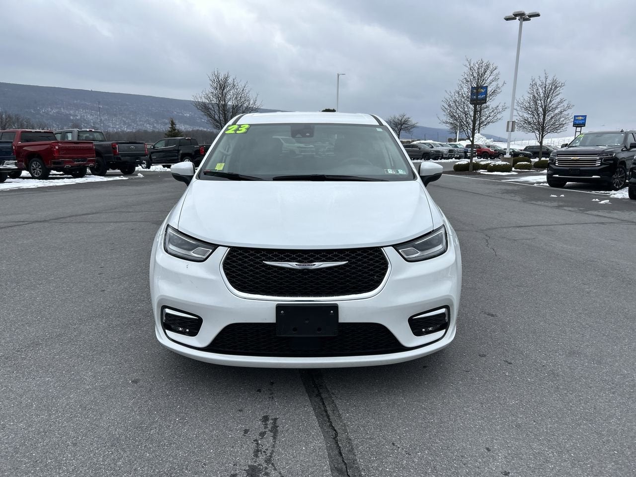 2023 Chrysler Pacifica Touring L