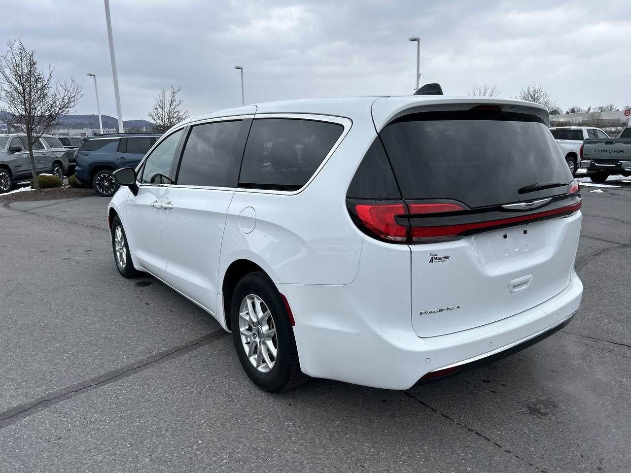 2024 Chrysler Pacifica Touring L
