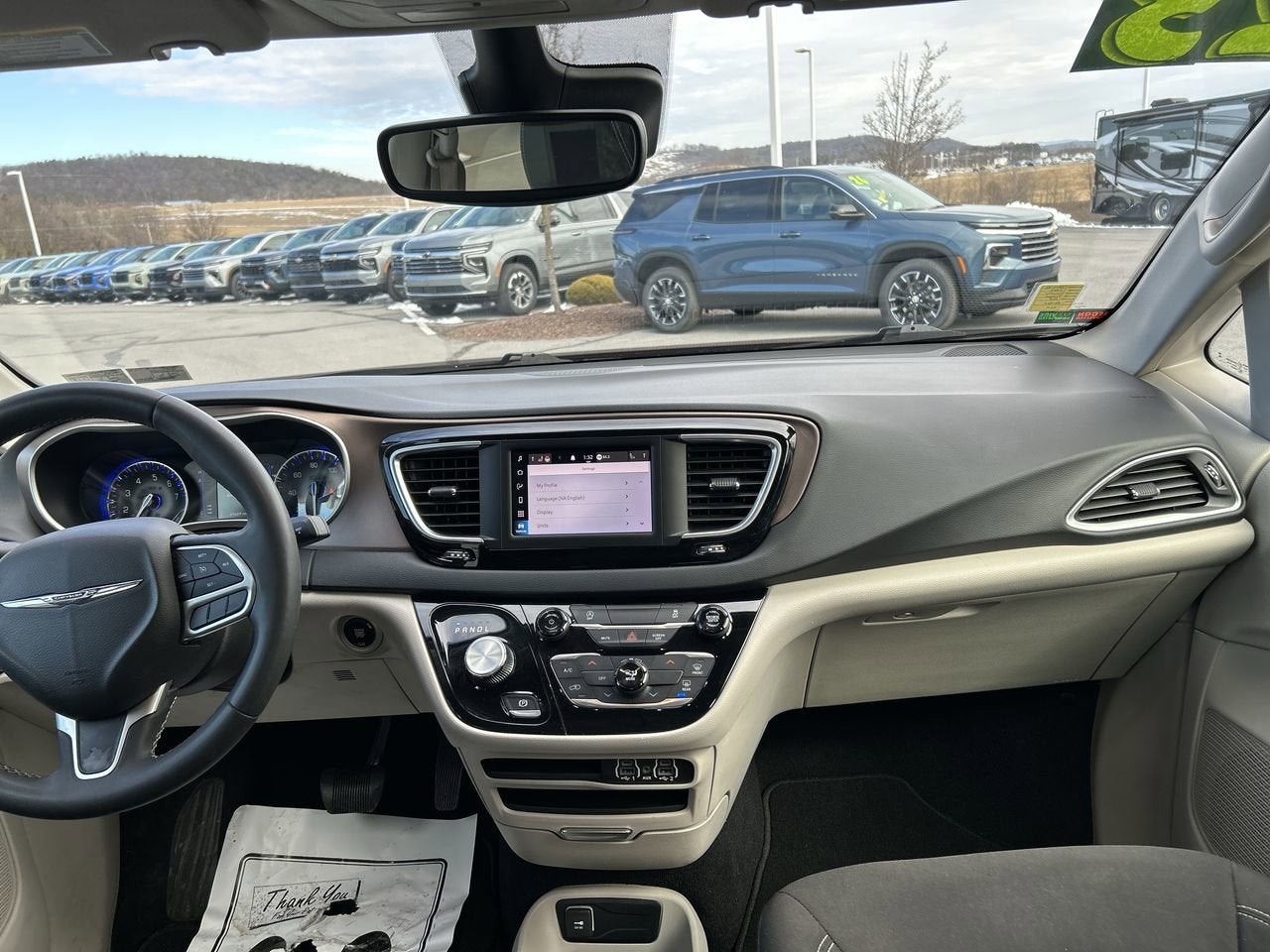 2023 Chrysler Voyager LX