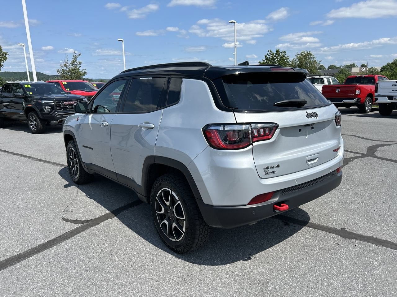 2025 Jeep Compass Trailhawk