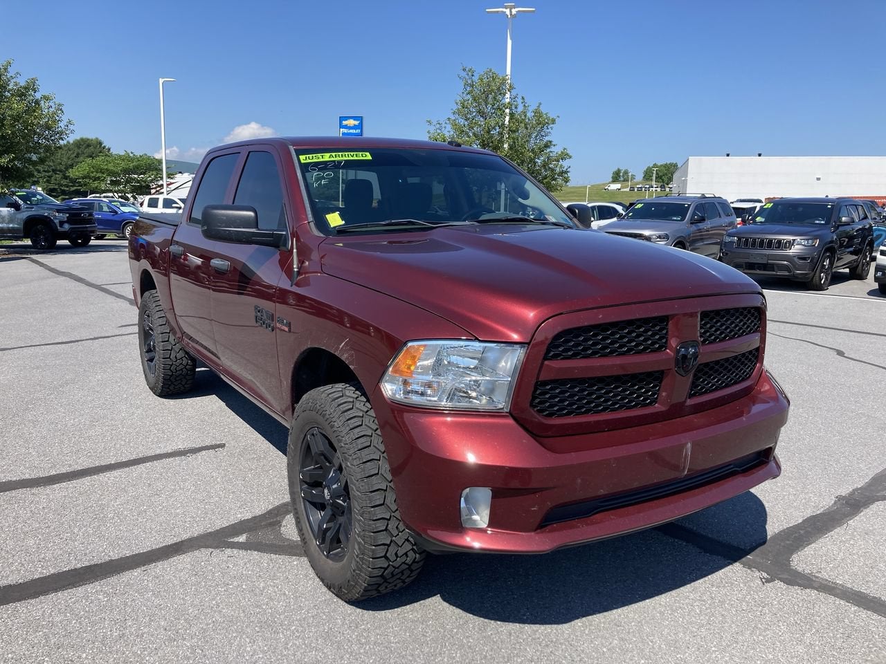 2017 RAM 1500 Express 4x4 Crew Cab 5'7's photo