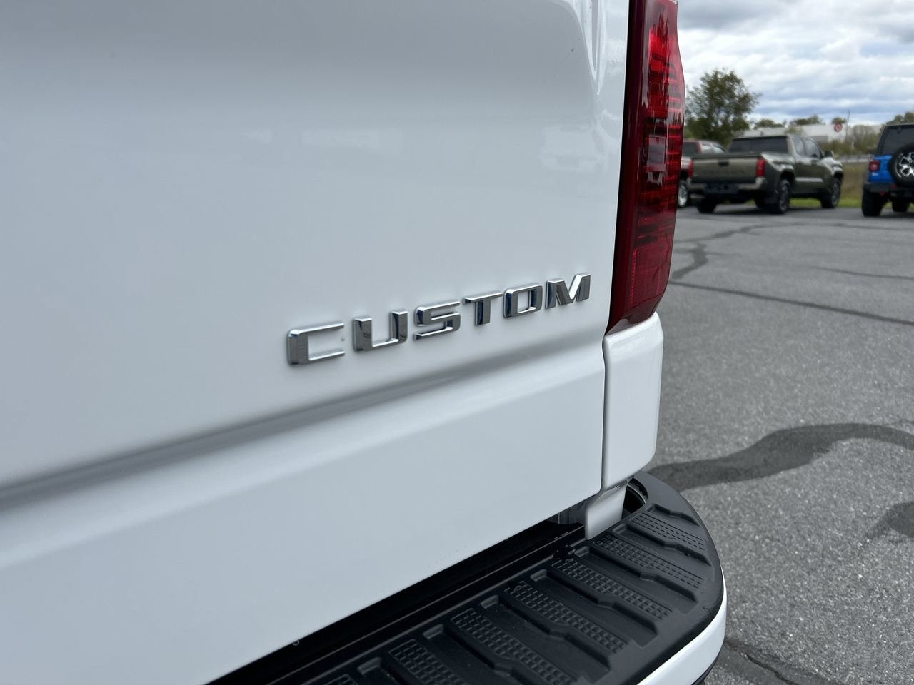 2026 Chevrolet Silverado 1500 Custom