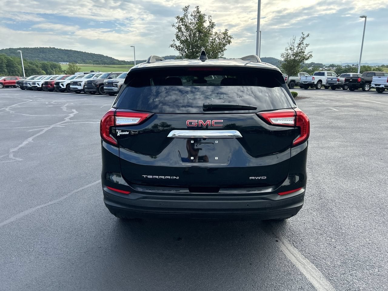 2023 GMC Terrain SLE