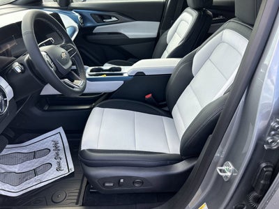 2025 Chevrolet Equinox EV LT