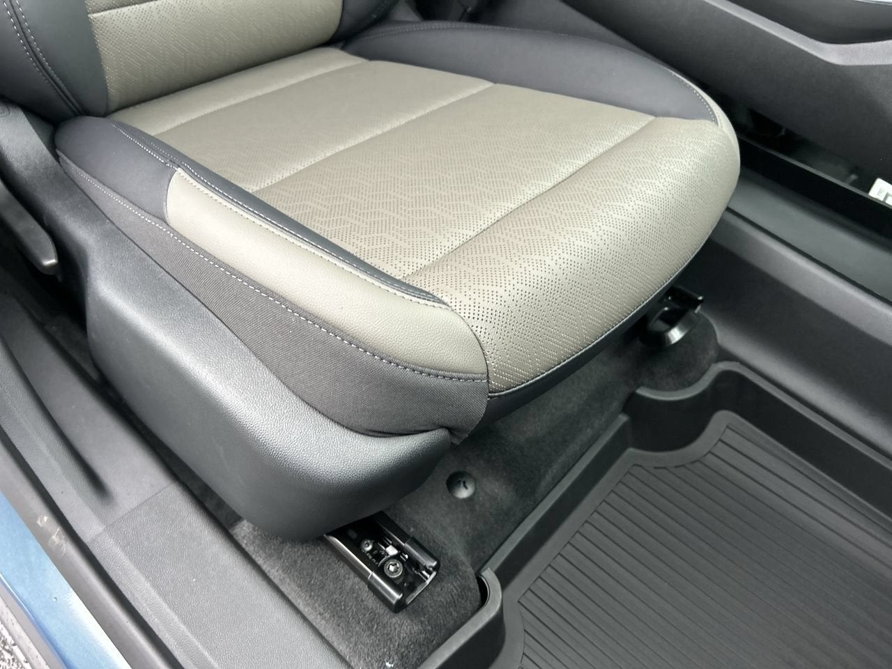 2026 Chevrolet Equinox LT - Photo 14