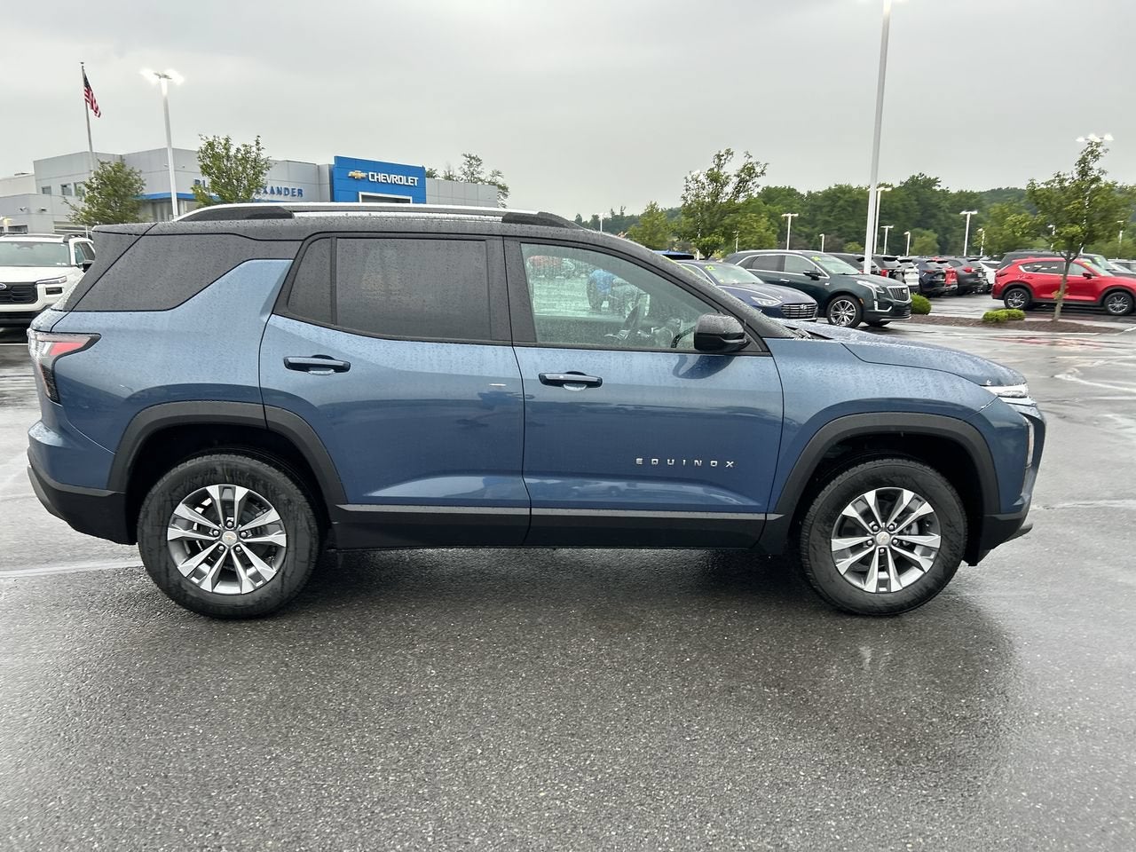 2026 Chevrolet Equinox LT - Photo 8