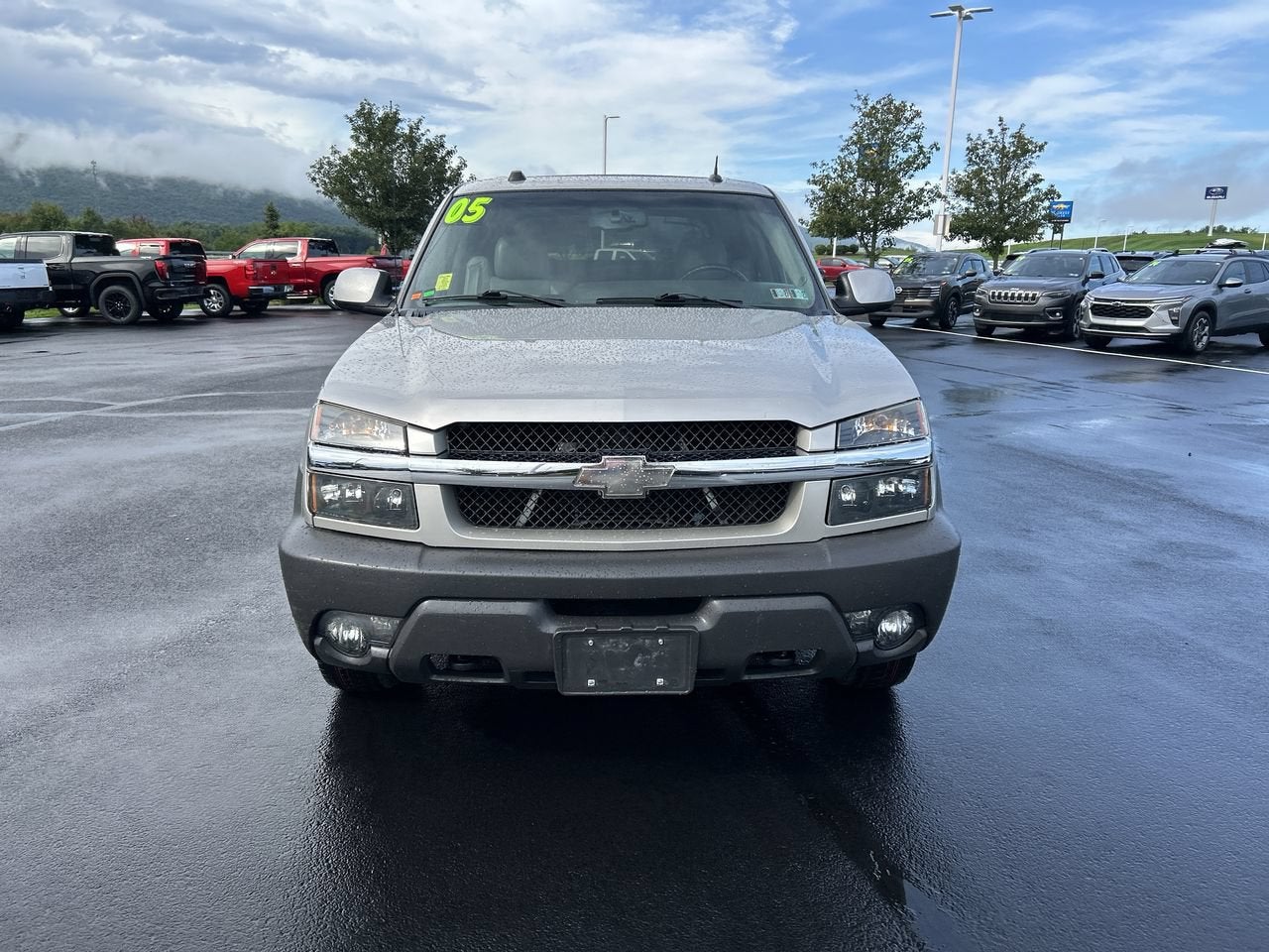 Used 2005 Chevrolet Avalanche Base with VIN 3GNGK22G95G234002 for sale in Muncy, PA