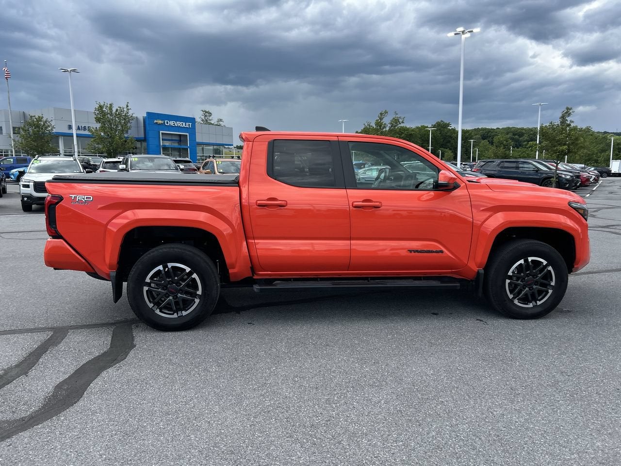 2024 Toyota Tacoma 4WD SR5