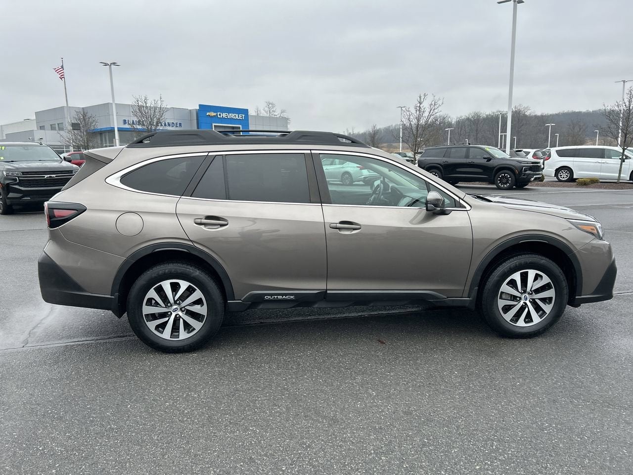 2022 Subaru Outback Premium