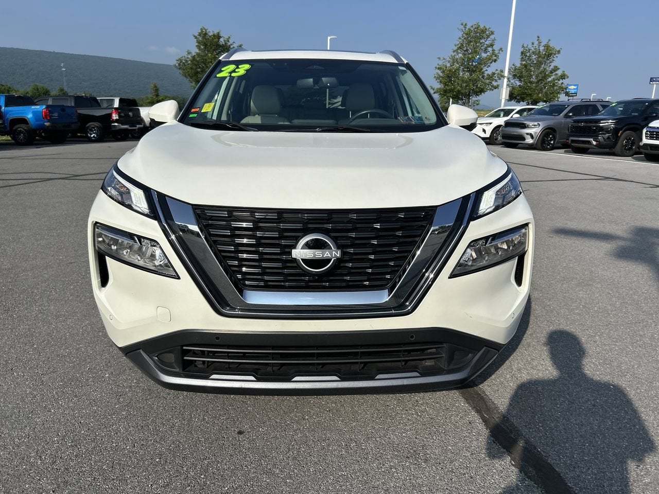 2023 Nissan Rogue SL
